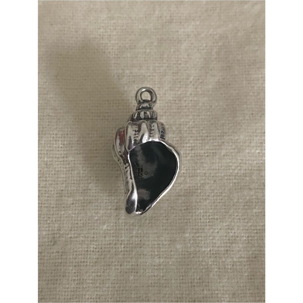 James Avery Fluted Conch Shell Charm - Picture 2 of 2